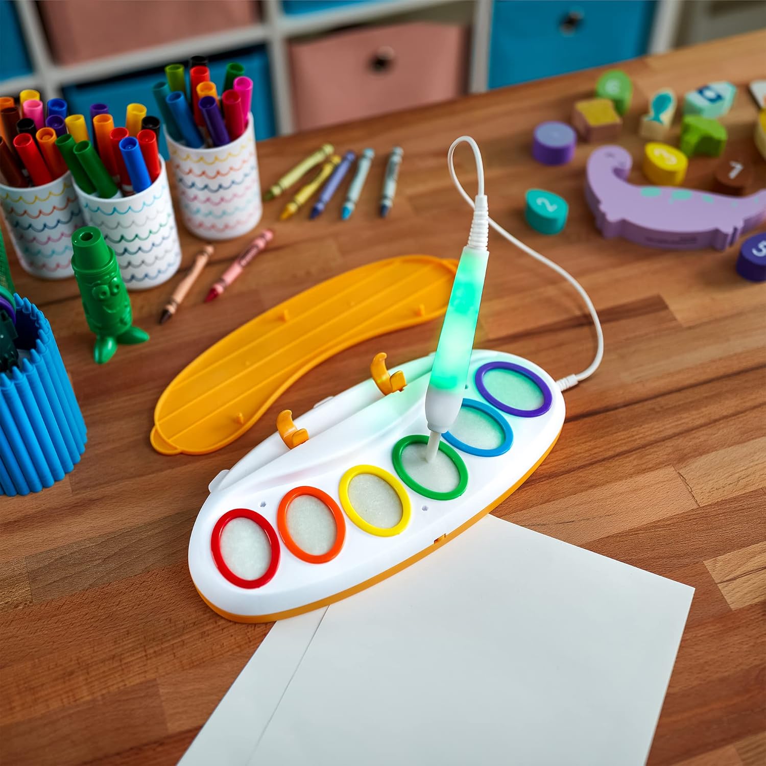 Crayola Color Wonder Mess-Free Magic Light Brush