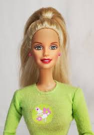 Barbie Smoothie Bar Doll Playset with Accessories